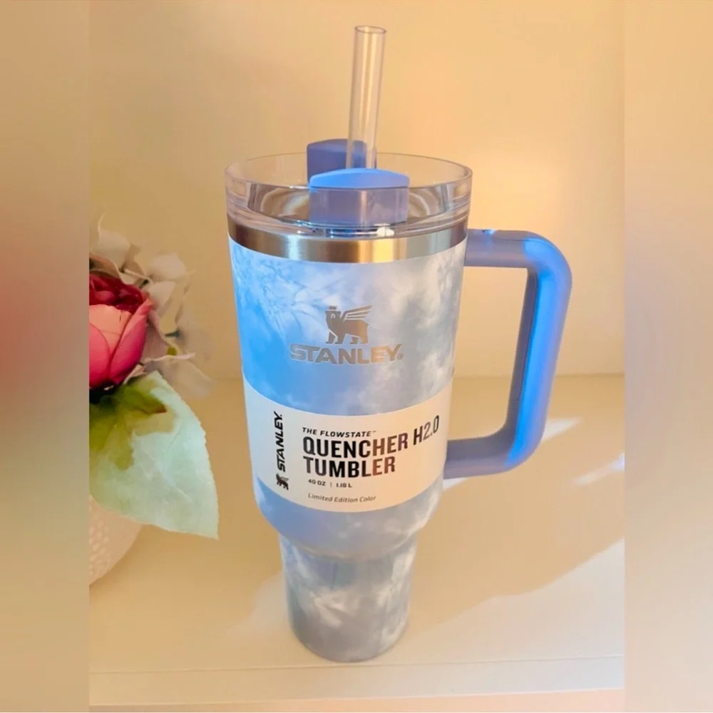 🎉LAST PIECE🎉Stanley 40 oz. Quencher‎ H2.0 FlowState Tumbler Ocean Tie Dye - Picture 2 of 9